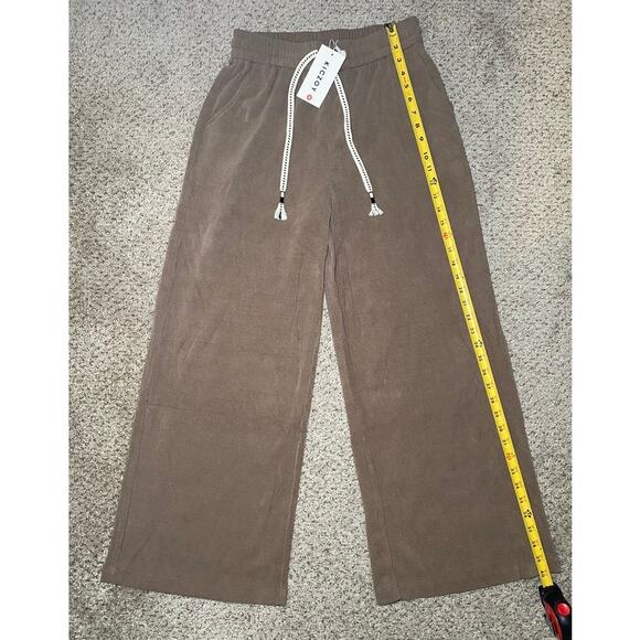 Brown Kiczoy - Wide Leg Pants - Women's Medium - New with Tags! - Picture 5 of 13